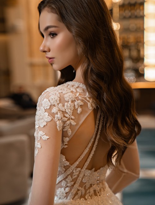 https://elisebride.ro/images/stories/virtuemart/product/28 Hope       (5).jpg